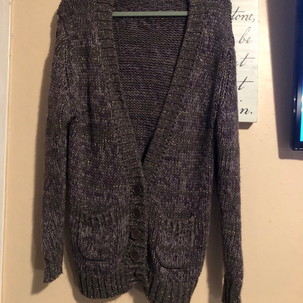 Size M. Billabong. Button up cardigan sweater
